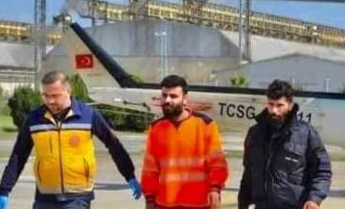 ها قد وصل البحارة الناجون